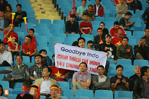 Việt Nam - Indonesia: Fan hừng hực trước trận, hụt hẫng sau trận - 9