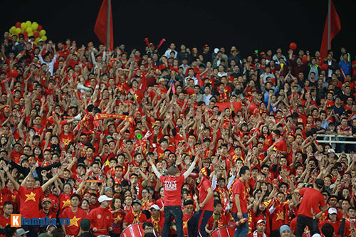 Việt Nam - Indonesia: Fan hừng hực trước trận, hụt hẫng sau trận - 2