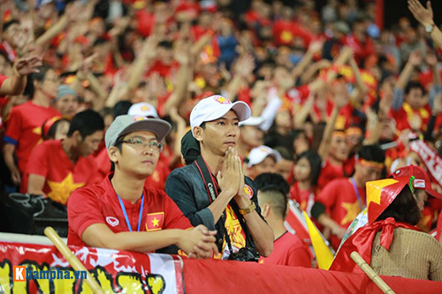 Việt Nam - Indonesia: Fan hừng hực trước trận, hụt hẫng sau trận - 10