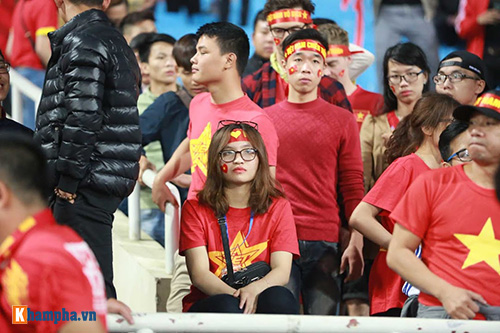 Việt Nam - Indonesia: Fan hừng hực trước trận, hụt hẫng sau trận - 14
