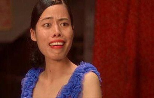 Đời tư gây tò mò của cô gái &#34;siêu xấu” phim Châu Tinh Trì - 3