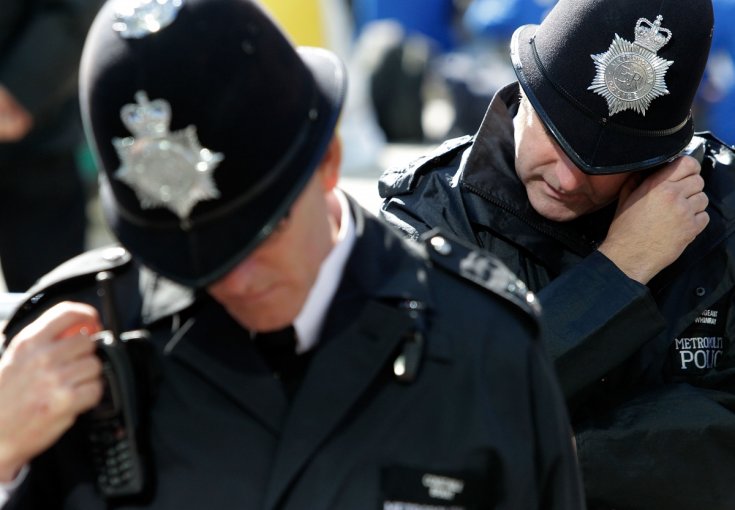 300 cảnh sát Anh lạm dụng tình dục nạn nhân, nghi phạm? - 1
