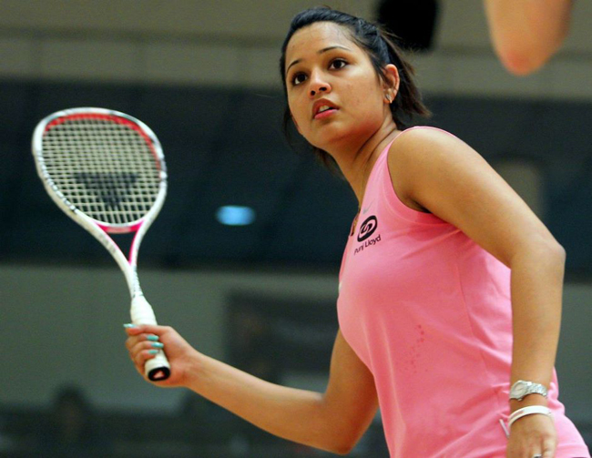 Dipika Pallikal Karthik là nữ VĐV Squash xuất sắc nhất của Ấn Độ. Cô chính là tay vợt đầu tiên của Ấn Độ lọt vào top 10 BXH 'tennis lồng' thế giới vào năm 2012.
