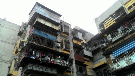 Hà Nội: Cháy 'chuồng cọp' ở tầng 5 khu tập thể dược - 3