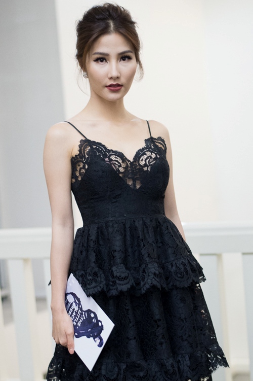 Kỳ Duyên bất ngờ tròn trịa, đọ sắc cùng Angela Phương Trinh - 9