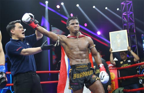 Muay Thái, Buakaw – Kulebin: Nghẹt thở võ đài - 2