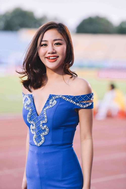 Hoang mang trước phong độ "phập phù" của Văn Mai Hương - 3