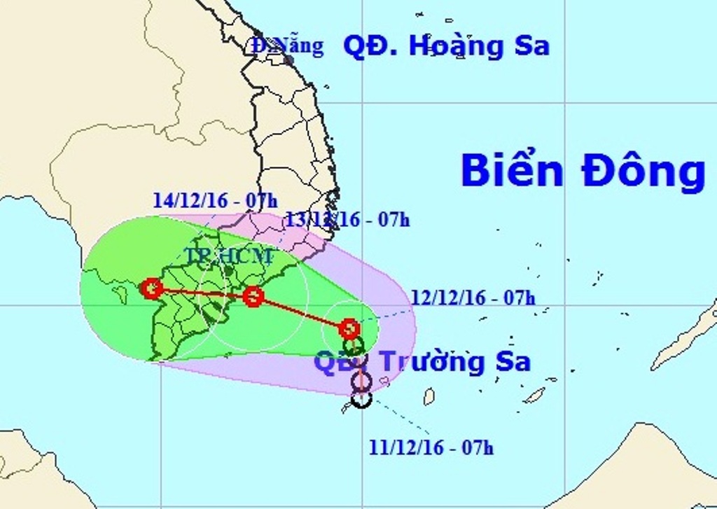 TP.HCM bất ngờ “đón” áp thấp nhiệt đới giữa mùa khô - 1