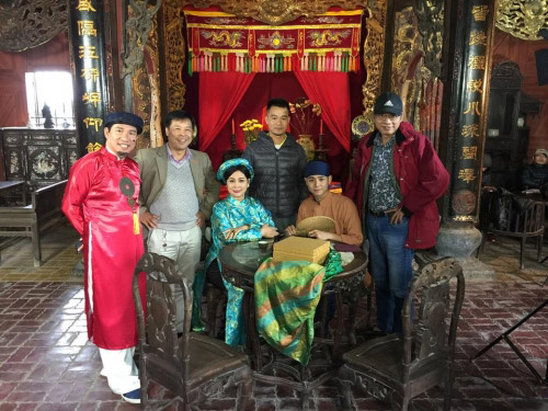 "Bật mí"chuyện trả cát-xê đóng phim hài Tết - 4