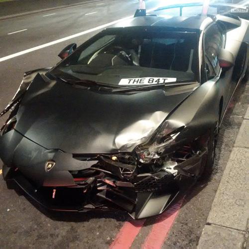 Sinh viên phá nát hàng hiếm Lamborghini Aventador SV - 8