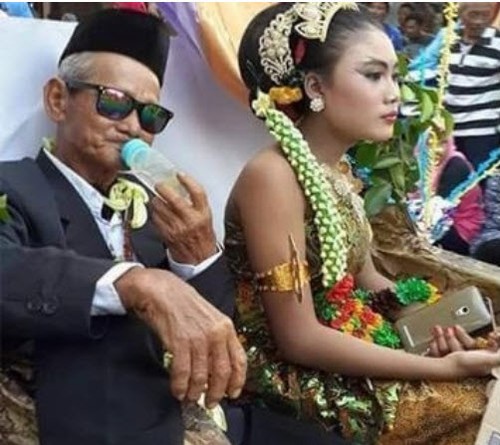 6 chuyện tình "trâu già thích gặm cỏ non" dậy sóng dư luận - 5