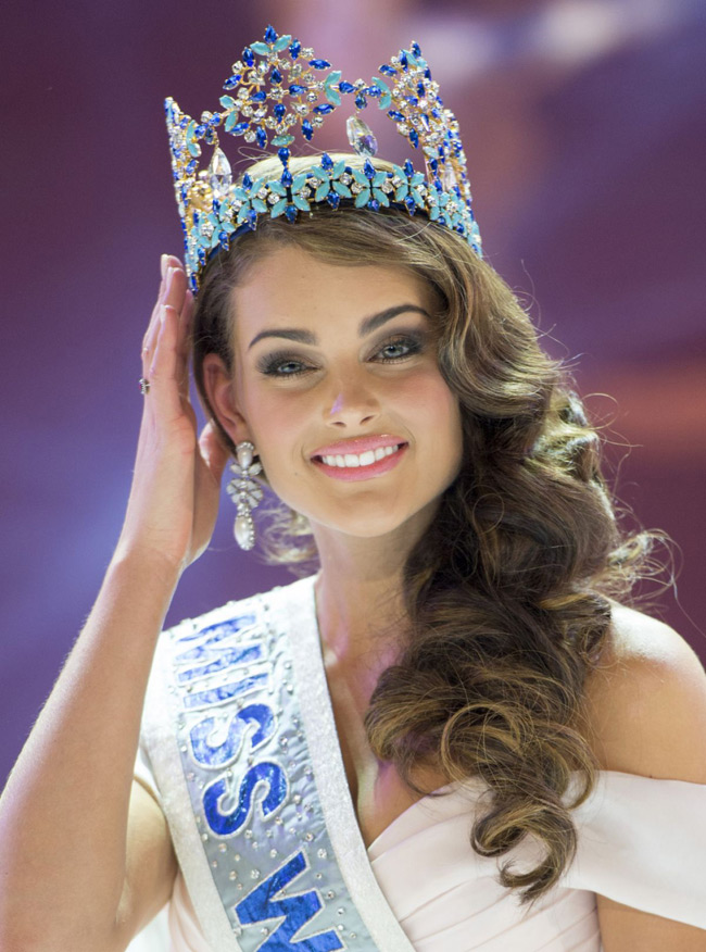 Rolene Strauss đăng quang ngôi vị Hoa hậu thế giới năm 2014, là người đẹp thứ 3 của Nam Phi nắm giữ vương miện này.