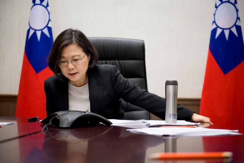 Mỹ kêu gọi Đài Loan tăng cường chi tiêu quốc phòng - 1