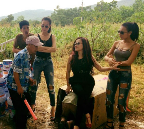 Vì sao phim tết "Làng ế vợ" phải sang Nga quay bối cảnh? - 3