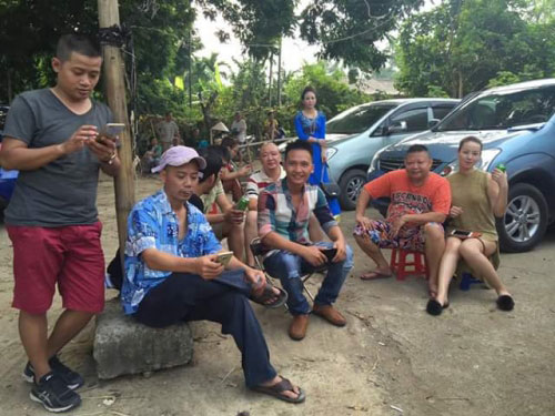 Vì sao phim tết "Làng ế vợ" phải sang Nga quay bối cảnh? - 4