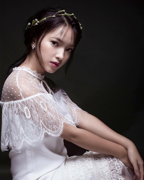 5 hot girl "phá đảo thế giới ảo" 2016 nhờ vẻ đẹp lạ - 1