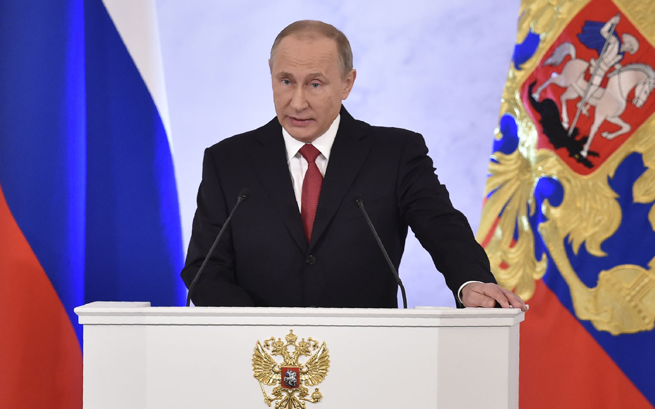 Putin được chọn là người quyền lực nhất năm 2016 - 1