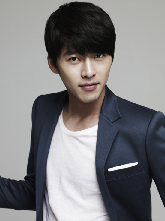 Hyun Bin xác nhận yêu người mới sau Song Hye Kyo - 2