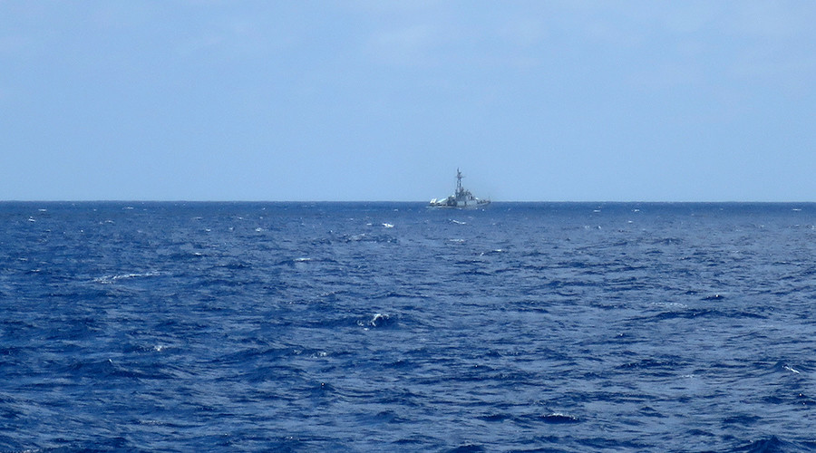 TQ bắt giữ tàu lặn không người lái Mỹ ở Biển Đông - 1