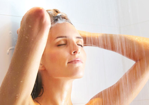 Sai lầm tai hại khi tắm dễ khiến phụ nữ... mắc ung thư - 1