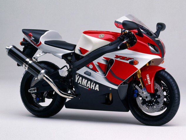 Top 10 mẫu xe thể thao nổi tiếng của Yamaha - 1
