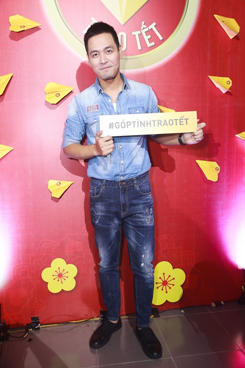 Nhà Lý Hải gây chú ý chốn đông người - 4