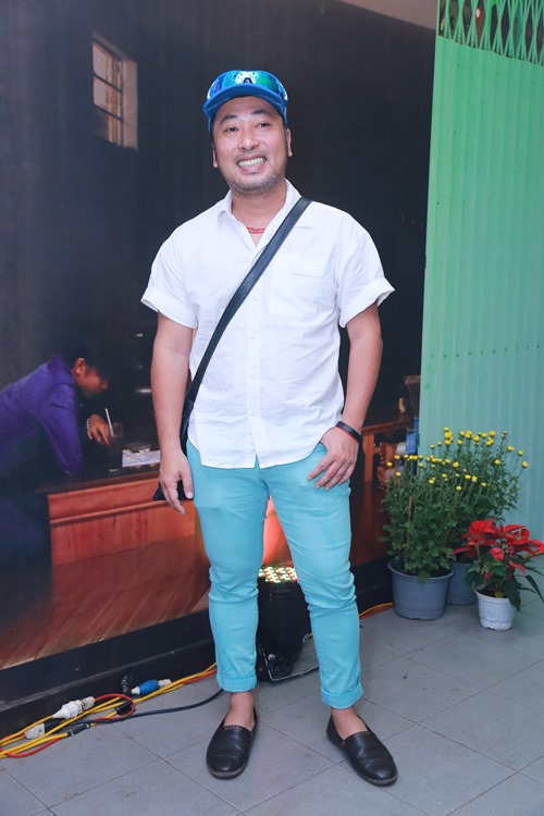 Nhà Lý Hải gây chú ý chốn đông người - 4