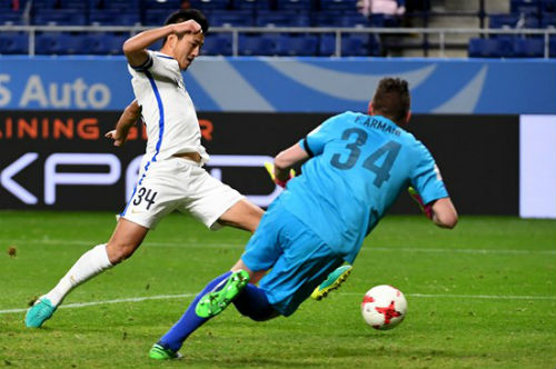 Tin HOT bóng đá tối 17/12: SAO Nhật công khai "nhái" thương hiệu Ronaldo - 1