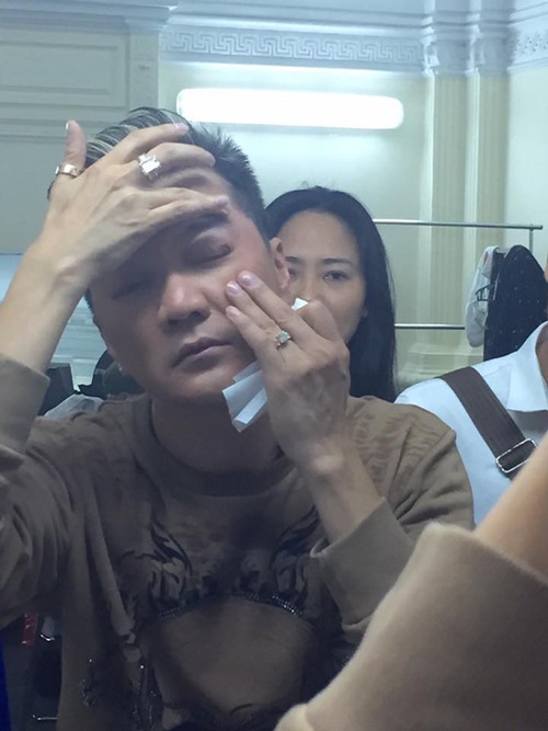 "Cái giá phải trả" cho việc kiếm tiền như nước của Mr. Đàm - 9