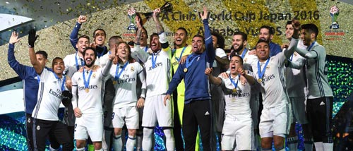 Giúp Real xưng vương, Ronaldo tri ân đồng đội - 1