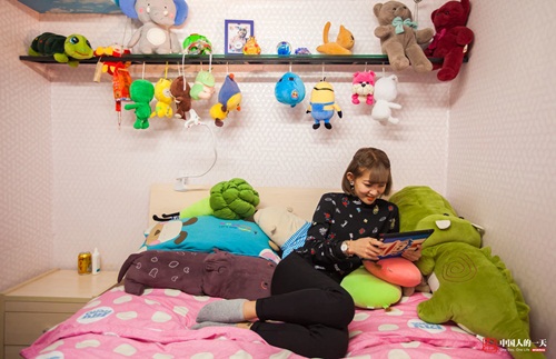 Trắng đêm cùng nữ thợ xăm TQ kiếm hơn 100 triệu/tháng - 4