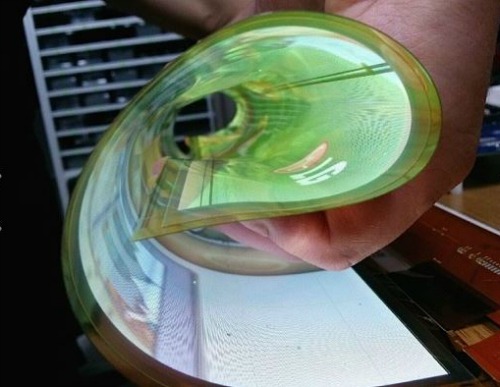 LG “bắt tay” với Apple, Google và Microsoft sản xuất màn hình OLED uốn cong - 1