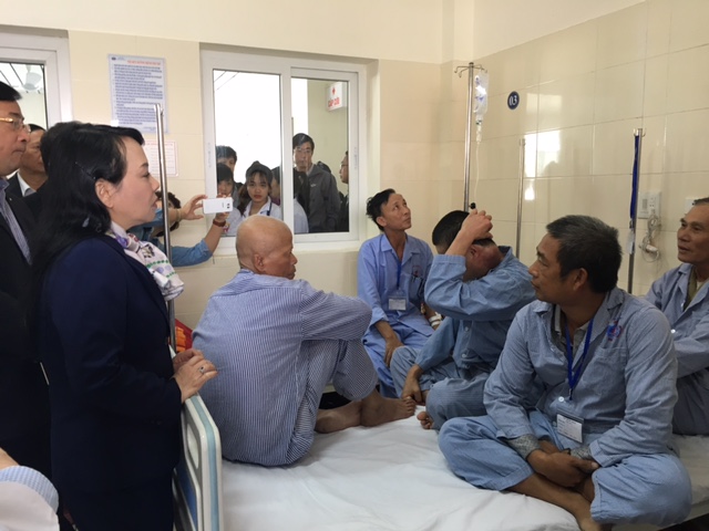 Bộ trưởng Y tế: BV Bạch Mai phải giảm thời gian chờ khám - 1