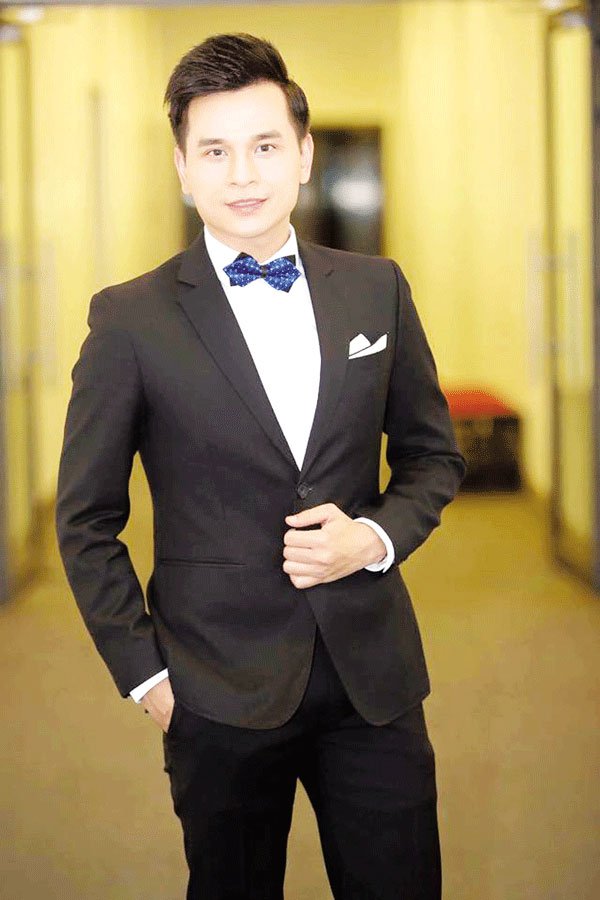 MC Danh Tùng: “Vợ phải là người giàu có hơn tôi” - 1