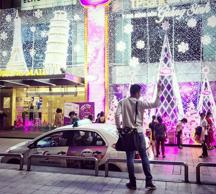 Décor Giáng sinh của TPBank được nhiều khách “Tây” chia sẻ trên Instagram - 2