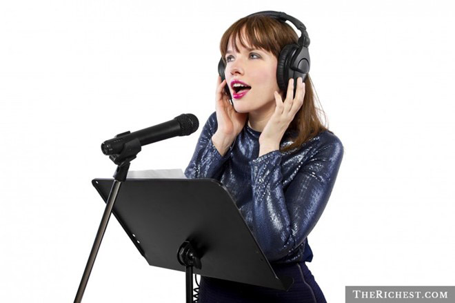 14 “việc nhẹ lương cao” kì quặc nhất thế giới - 11