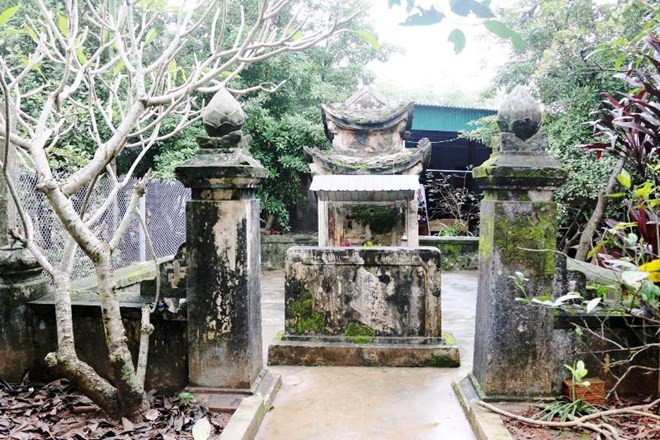 Phát hiện ngôi mộ cổ độc đáo trong vườn nhà dân - 1