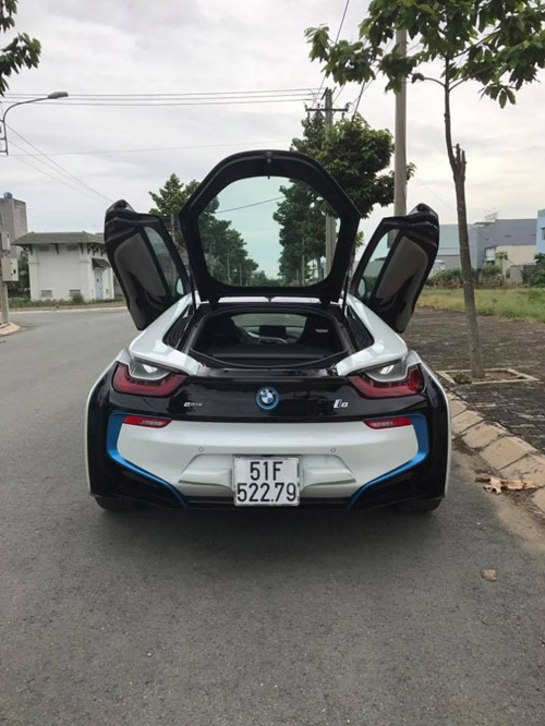 Xôn xao thông tin siêu xe BMW i8 được rao bán trên mạng - 7