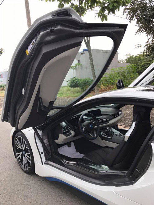 Xôn xao thông tin siêu xe BMW i8 được rao bán trên mạng - 9