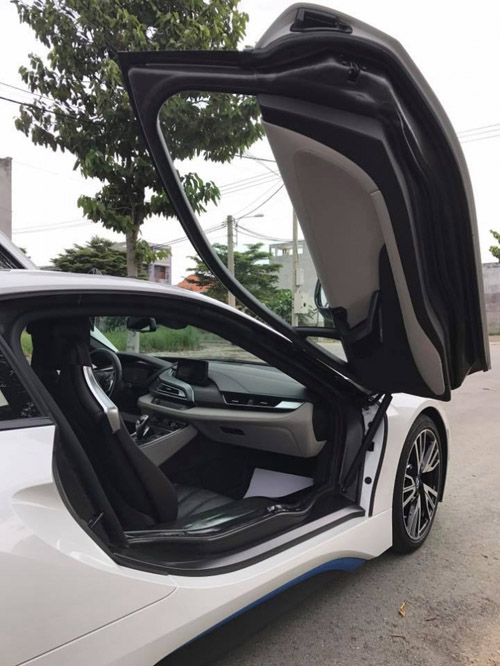 Xôn xao thông tin siêu xe BMW i8 được rao bán trên mạng - 10