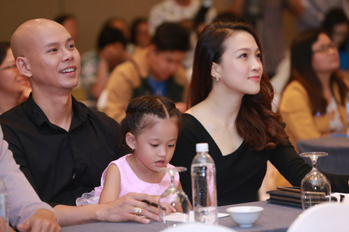 Con gái Phan Đinh Tùng hút mọi sự chú ý tại sự kiện - 1