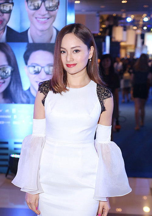 Huyền My, Chi Pu "sáng" hơn sao nhờ váy trong suốt - 3