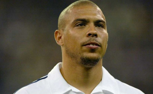 Real Madrid: James chờ nối gót Rô béo, Nistelrooy - 2