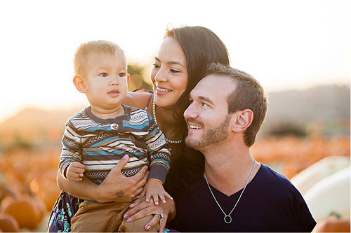 Cuộc sống gia đình chàng trai Nick Vujicic sau 4 năm - 5