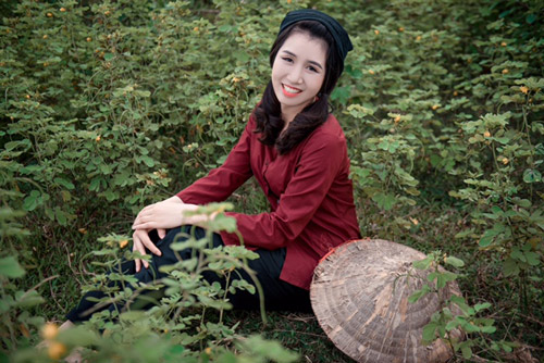 “Hot girl gặt lúa” lại gây thương nhớ với hình ảnh thôn nữ - 5