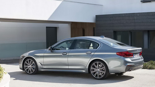 BMW 5-Series 2017 có giá từ 1,2 tỷ đồng - 3