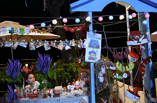 Những &#34;thiên đường&#34; Noel đẹp hút hồn giới trẻ Sài Gòn - 7