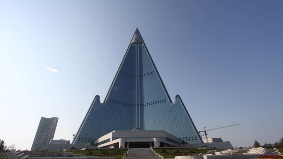 Khách sạn &#34;ngày tận thế&#34; bí ẩn nhất thế giới ở Triều Tiên - 1