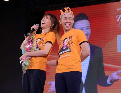 Trấn Thành - Hari Won: Cặp uyên ương &#34;nghiện&#34; đồ đôi - 9