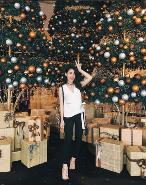 Hot girl Midu, Chi Pu đón Giáng sinh thế nào? - 2